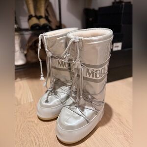 Moon Boot Shiny Silver Winter Boots
